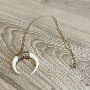 Gold horn necklace